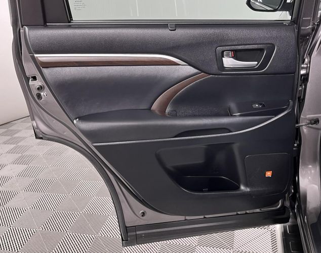 Toyota Highlander  Престиж