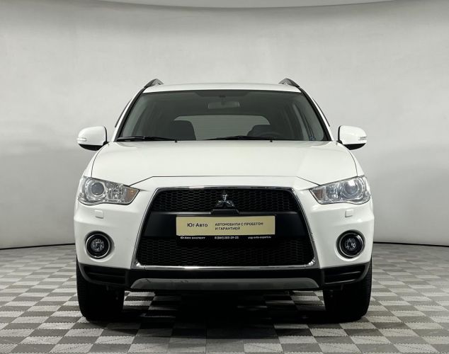 Mitsubishi Outlander  Instyle