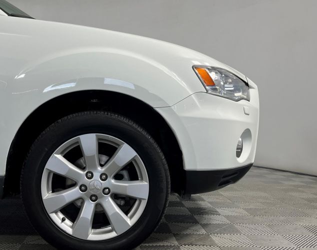 Mitsubishi Outlander  Instyle