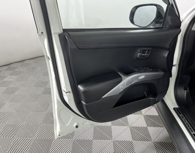 Mitsubishi Outlander  Instyle