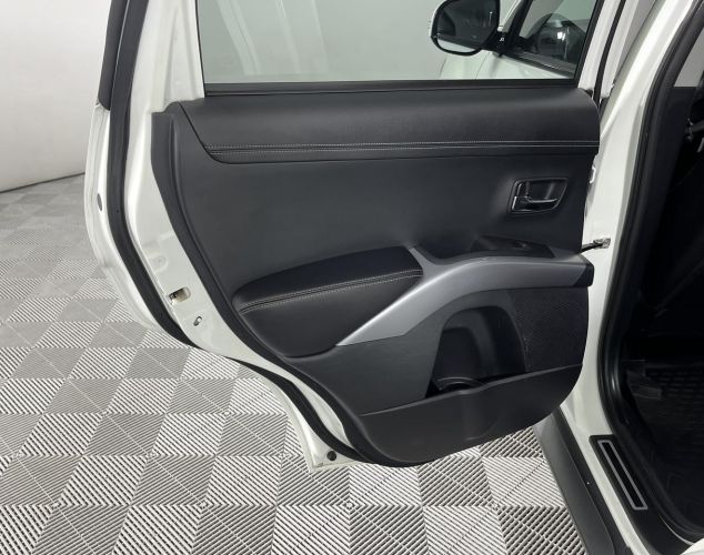 Mitsubishi Outlander  Instyle
