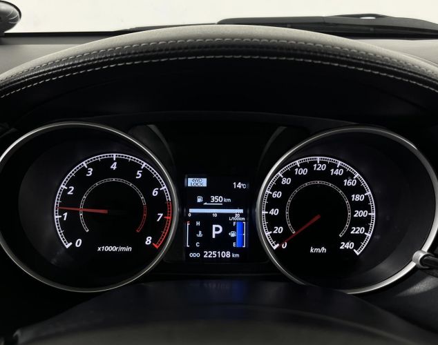Mitsubishi Outlander  Instyle