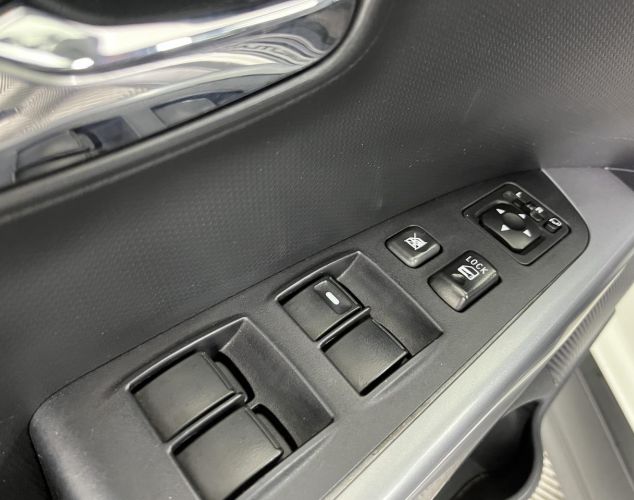 Mitsubishi Outlander  Instyle