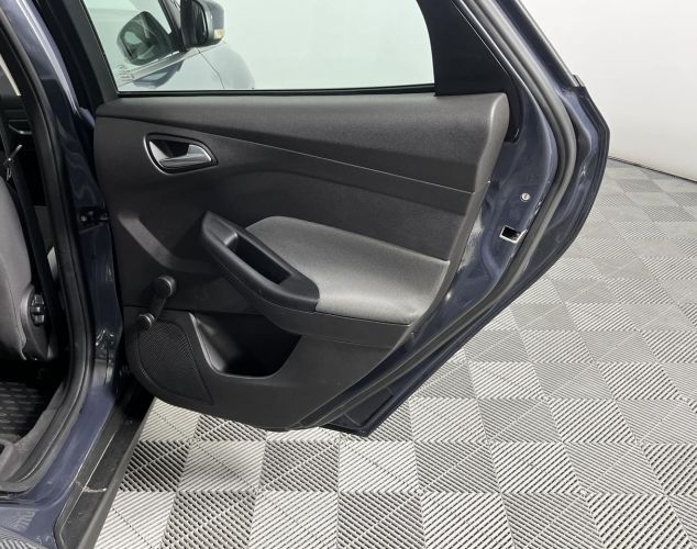 Ford Focus  Ambiente
