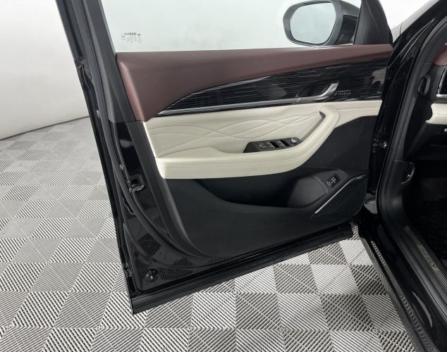 Geely Monjaro  