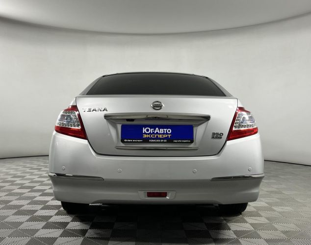 Nissan Teana  Elegance+