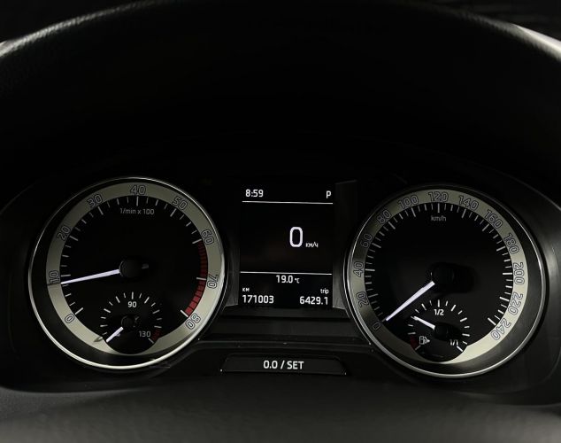 SKODA Rapid  Ambition