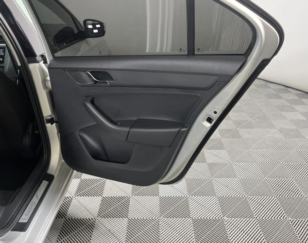 SKODA Rapid  Ambition