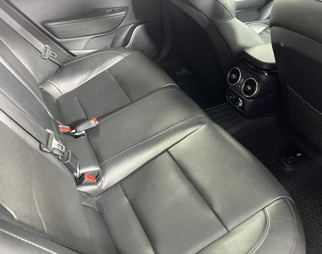 Kia Stinger  Luxe