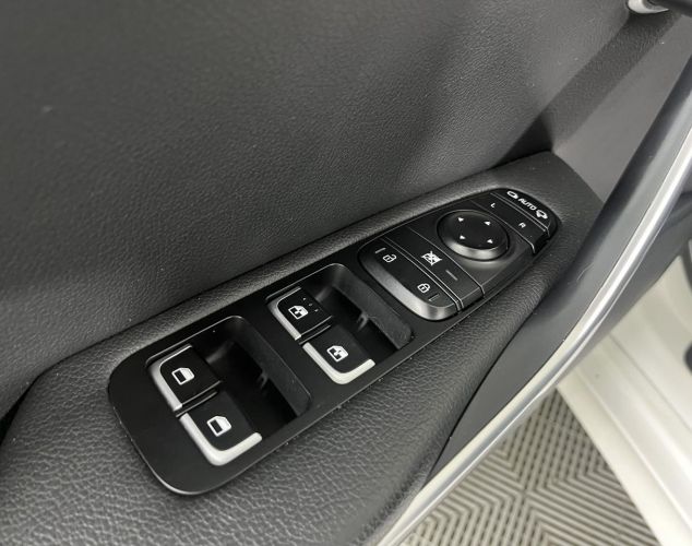 Kia Stinger  Luxe
