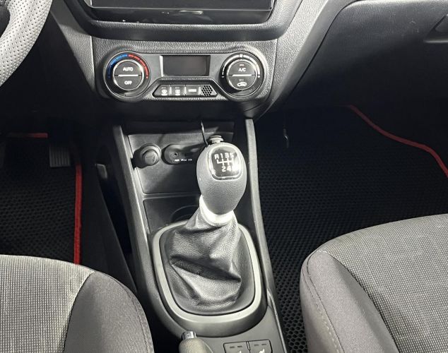 Kia Rio  