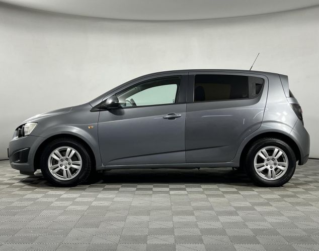 Chevrolet NAV Aveo  LT