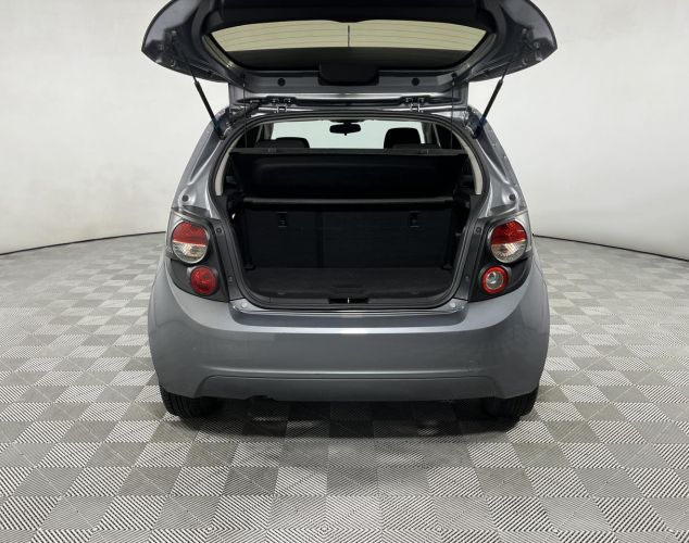 Chevrolet NAV Aveo  LT