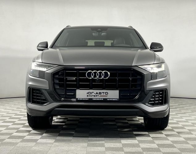 Audi Q8  