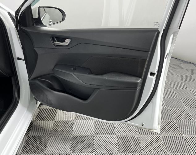 Hyundai Solaris  Active