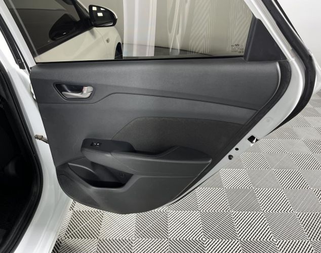 Hyundai Solaris  Active