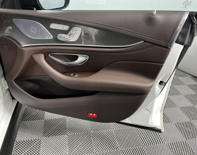 Mercedes-Benz CLS-Класс  