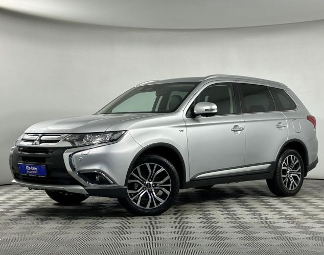 Mitsubishi Outlander  Intense 4WD