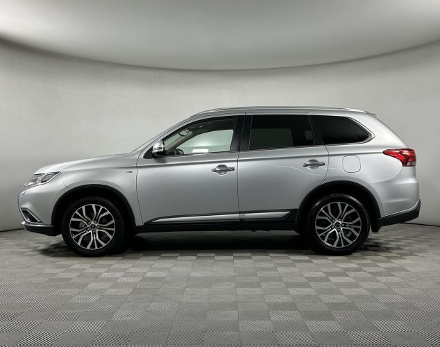 Mitsubishi Outlander  Intense 4WD
