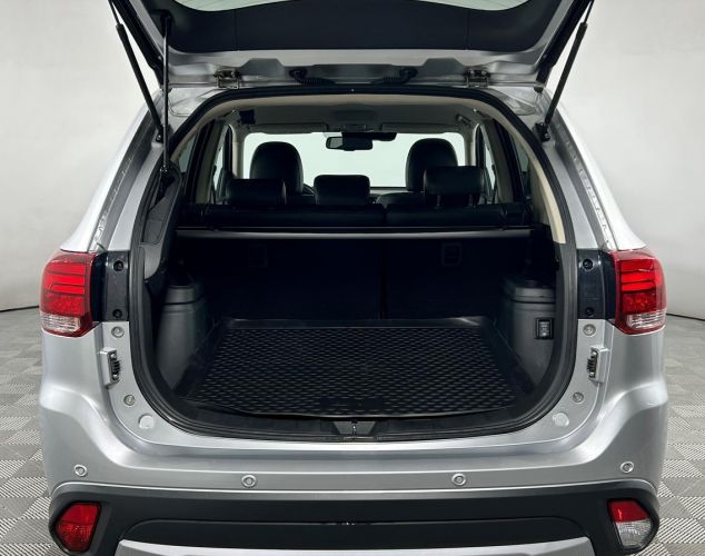 Mitsubishi Outlander  Intense 4WD