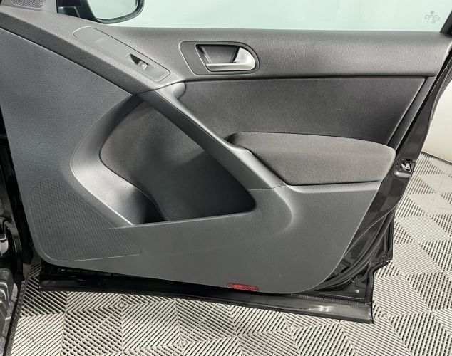 Volkswagen Tiguan  Avenue