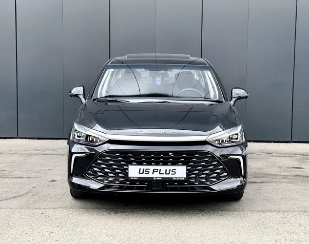 BAIC Ю5 Плюс (U5 Plus) 2025 Honor 1,5 CVT - фото 2
