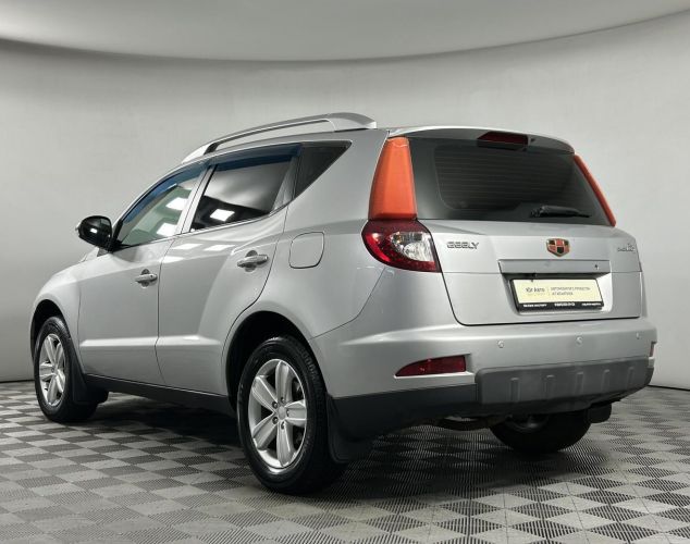 Geely Emgrand X7  
