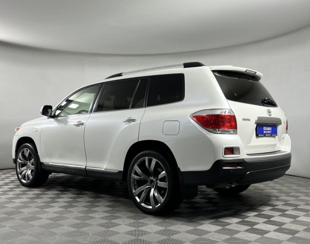 Toyota Highlander  Люкс
