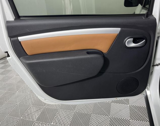 LADA (ВАЗ) Largus  Luxe 5 мест