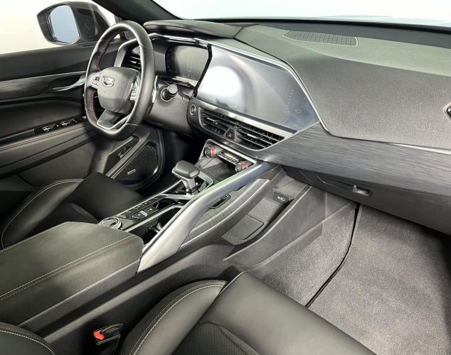 Geely Tugella  Luxury