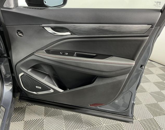 Geely Tugella  Luxury