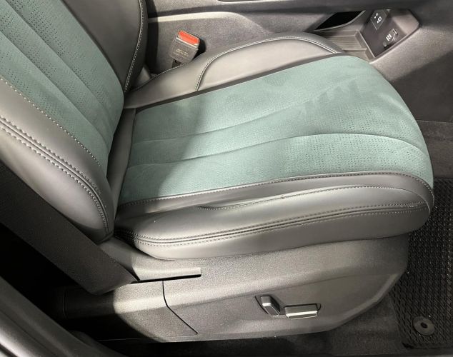 Geely Monjaro  Flagship