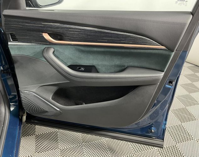 Geely Monjaro  Flagship