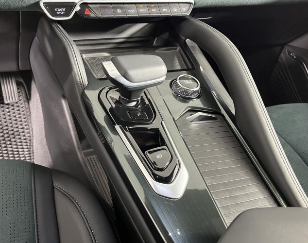 Geely Monjaro  Flagship