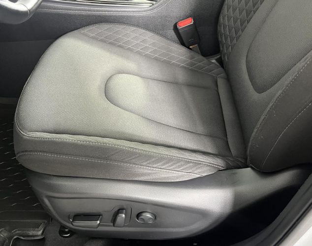 Hyundai Creta  Lifestyle+Premium music+Winter+Advanced