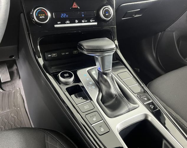 Hyundai Creta  Lifestyle+Premium music+Winter+Advanced