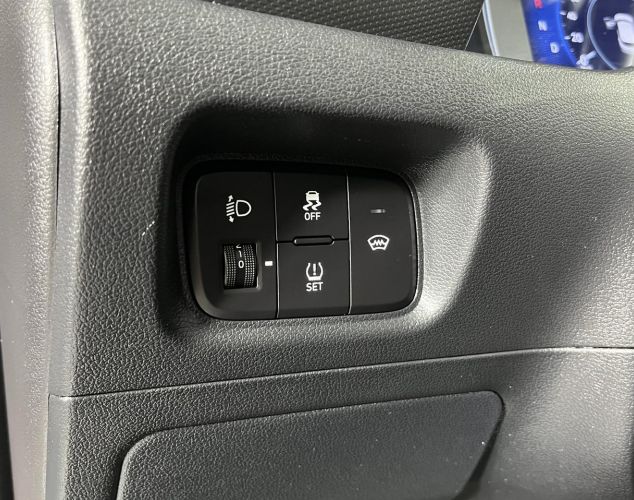 Hyundai Creta  Lifestyle+Premium music+Winter+Advanced