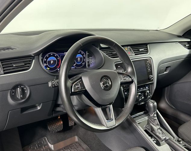 SKODA Octavia  Style Plus