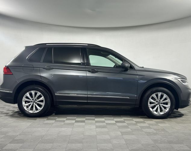 Volkswagen Tiguan  Respect