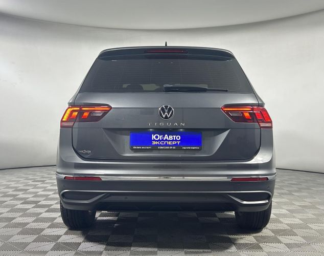 Volkswagen Tiguan  Respect
