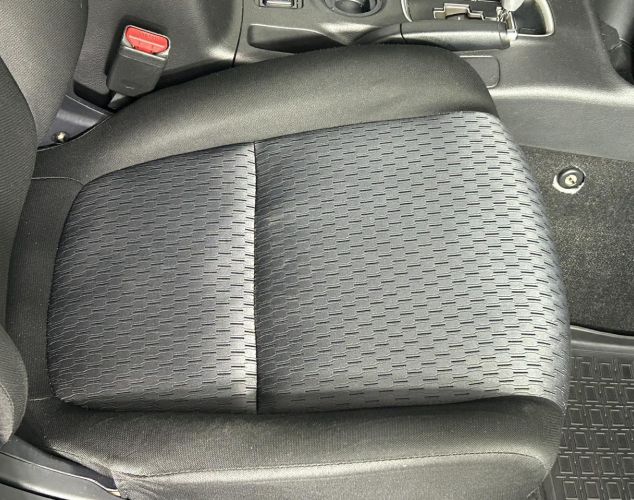 Mitsubishi Outlander  Invite