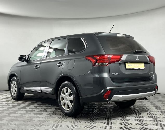 Mitsubishi Outlander  