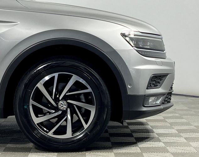 Volkswagen Tiguan  Status Plus