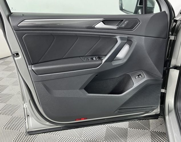 Volkswagen Tiguan  Status Plus