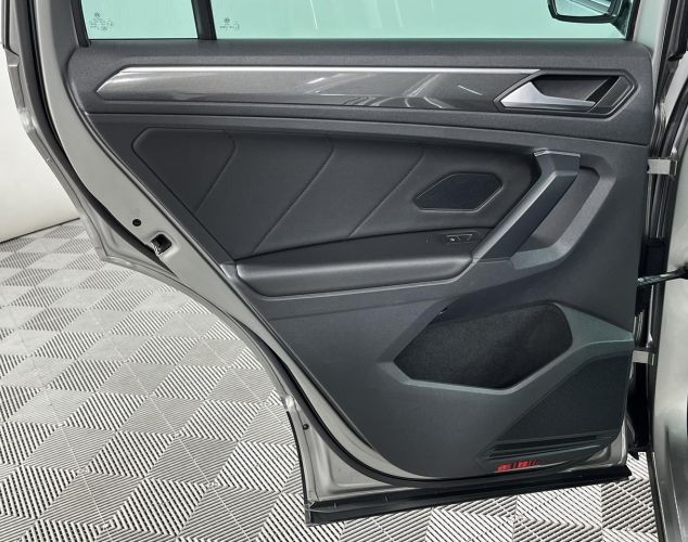 Volkswagen Tiguan  Status Plus