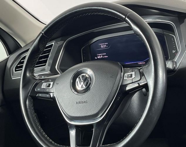 Volkswagen Tiguan  Status Plus