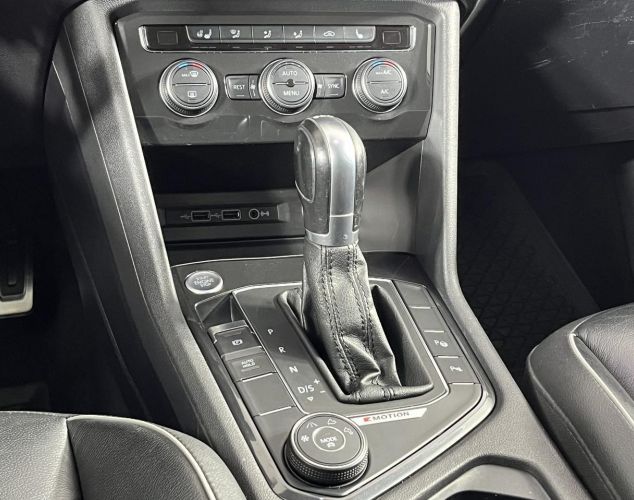 Volkswagen Tiguan  Status Plus