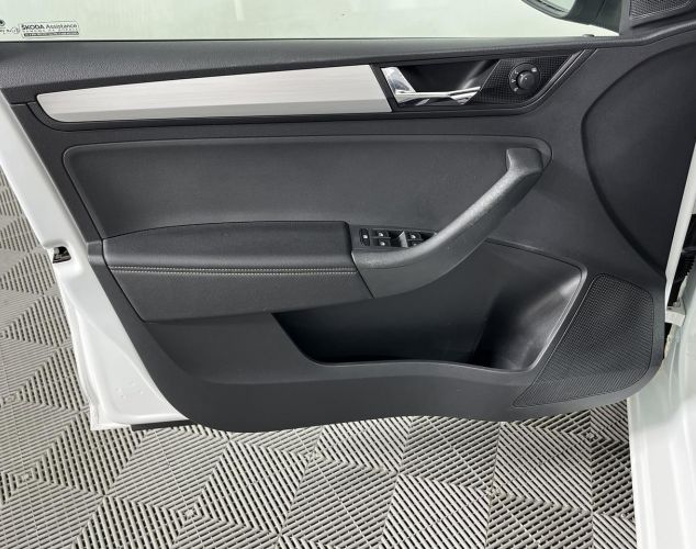 ŠKODA Rapid  Ambition