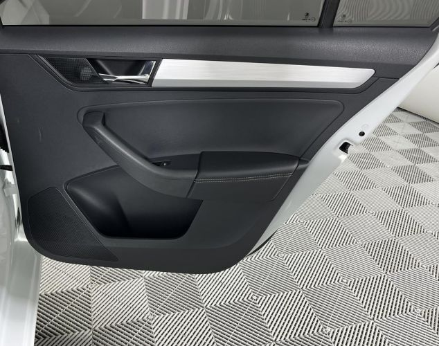 ŠKODA Rapid  Ambition