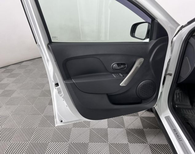 Renault Sandero  Life